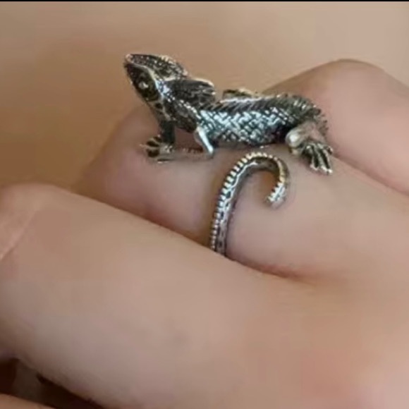 Retro Lizard Ring - Picture 3 of 6